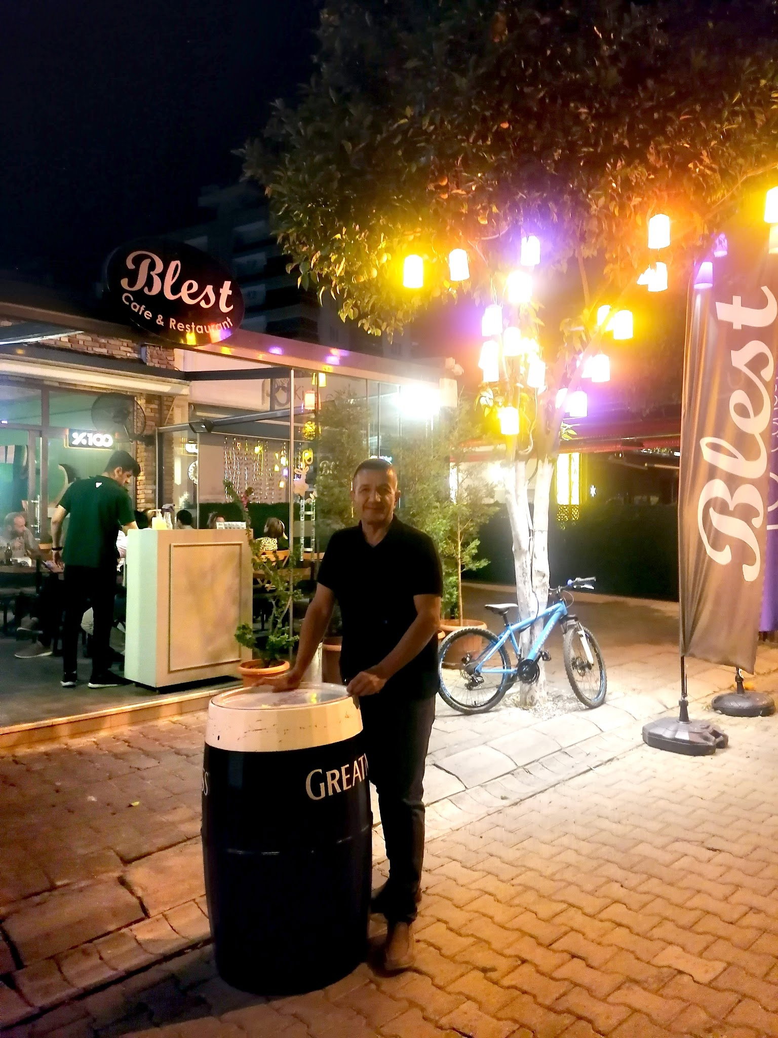 Blest Cafe & Restaurant