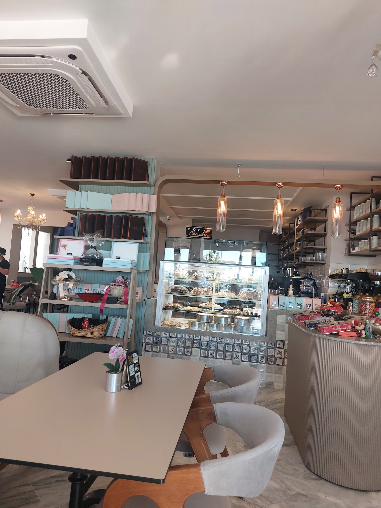 Kodal Chocolate Seaside