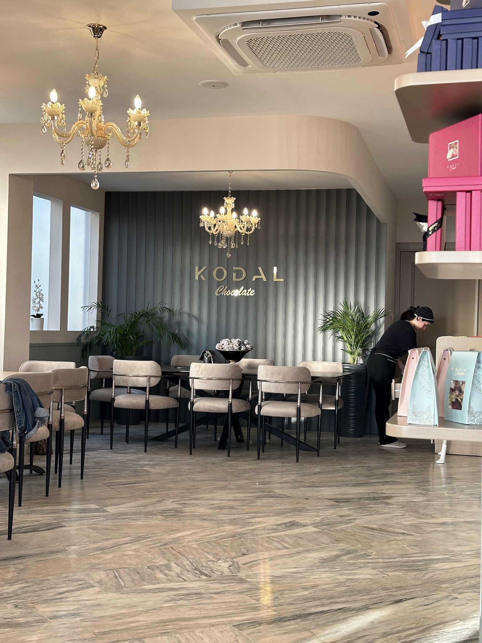 Kodal Chocolate Seaside