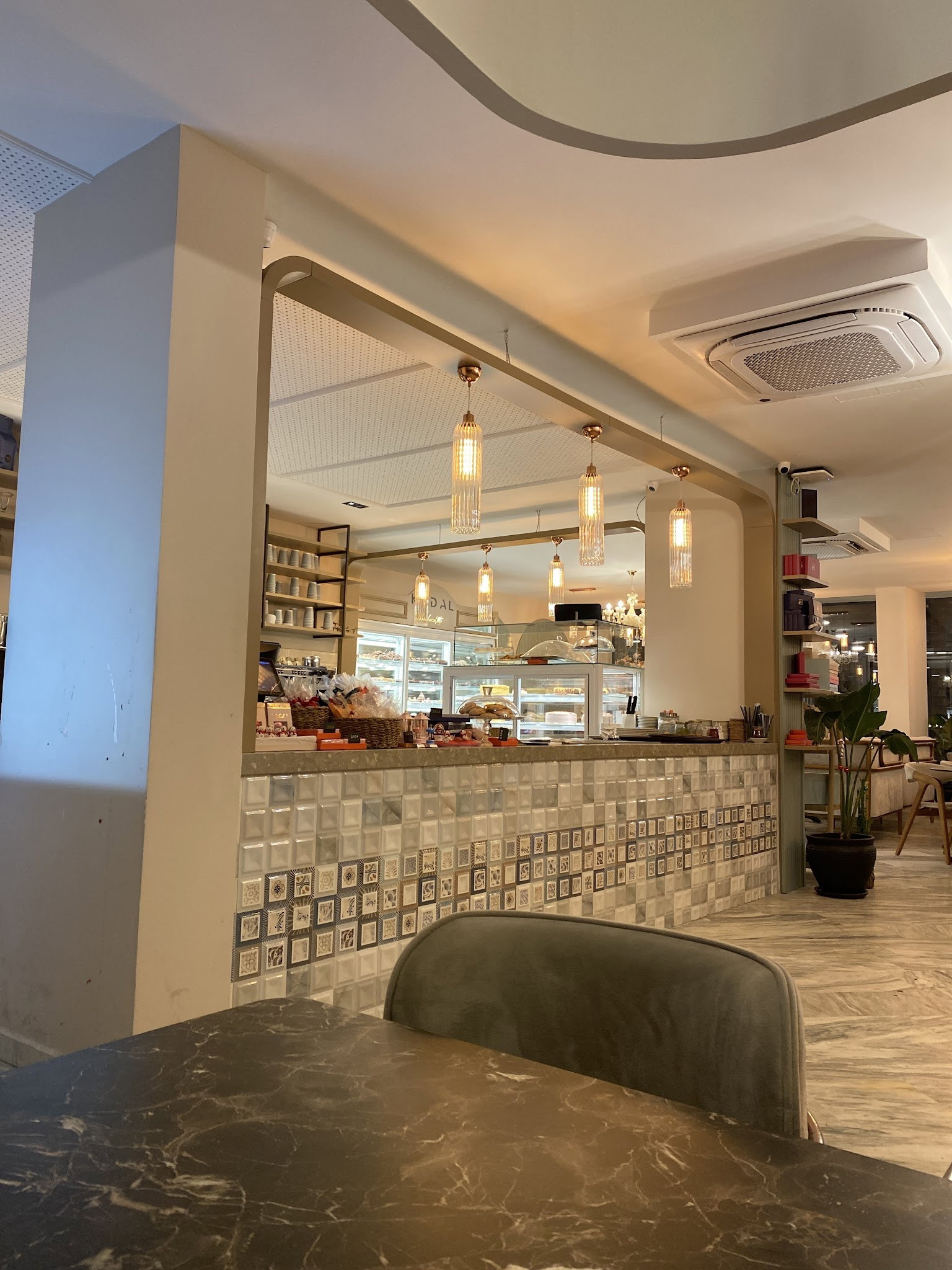 Kodal Chocolate Seaside