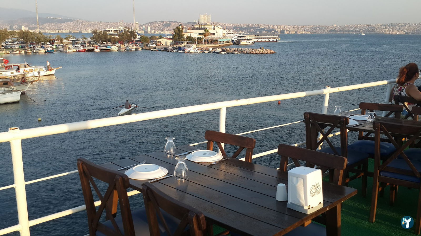 Efes Gemi Restaurant