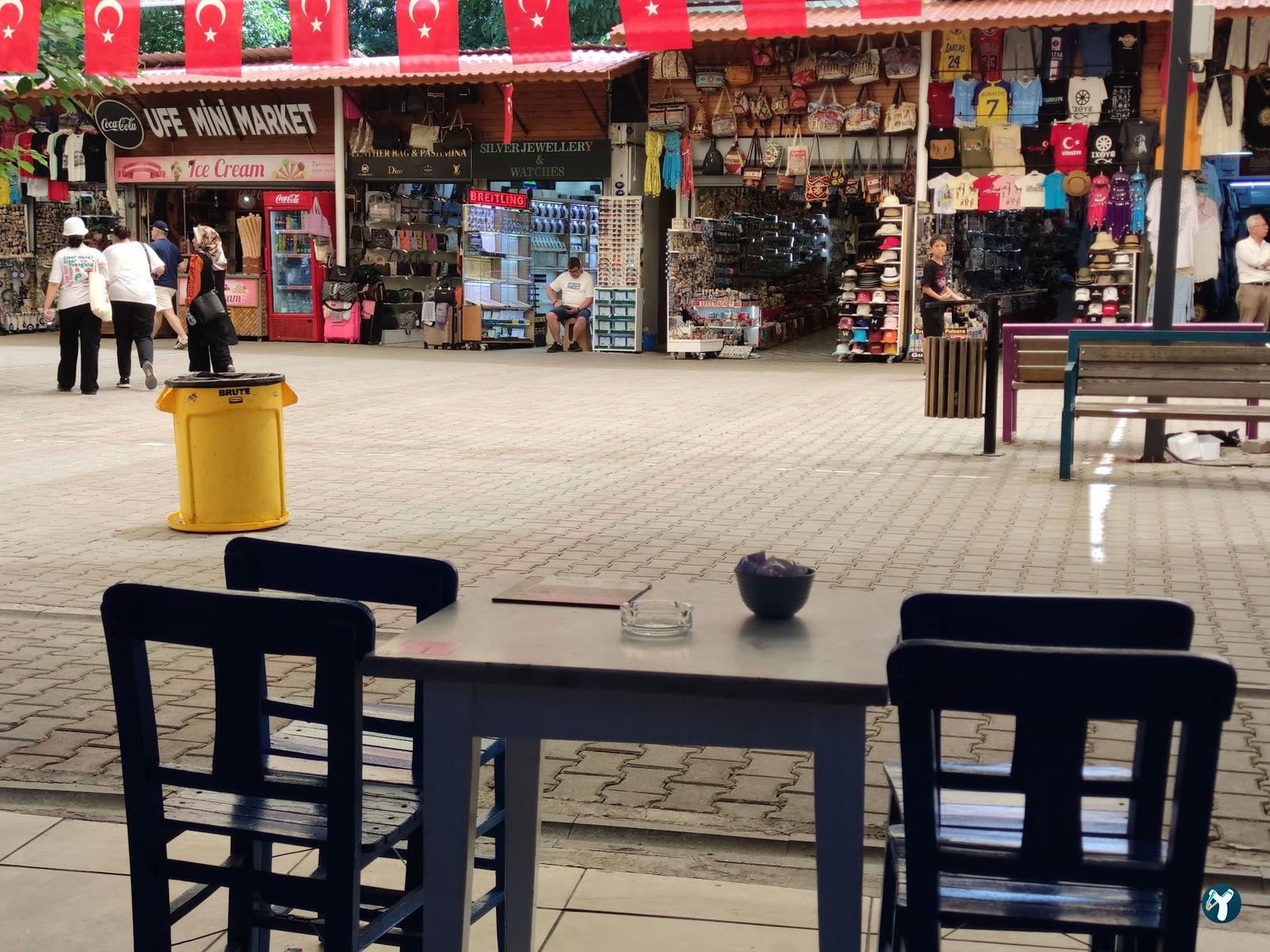 Efes Gemi Restaurant