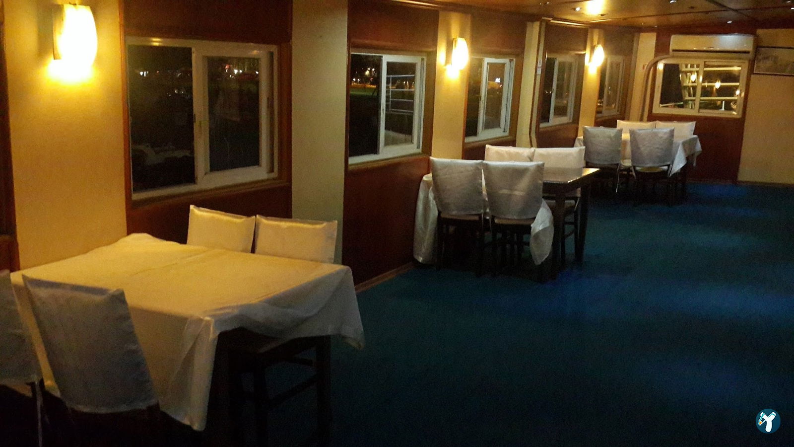 Efes Gemi Restaurant