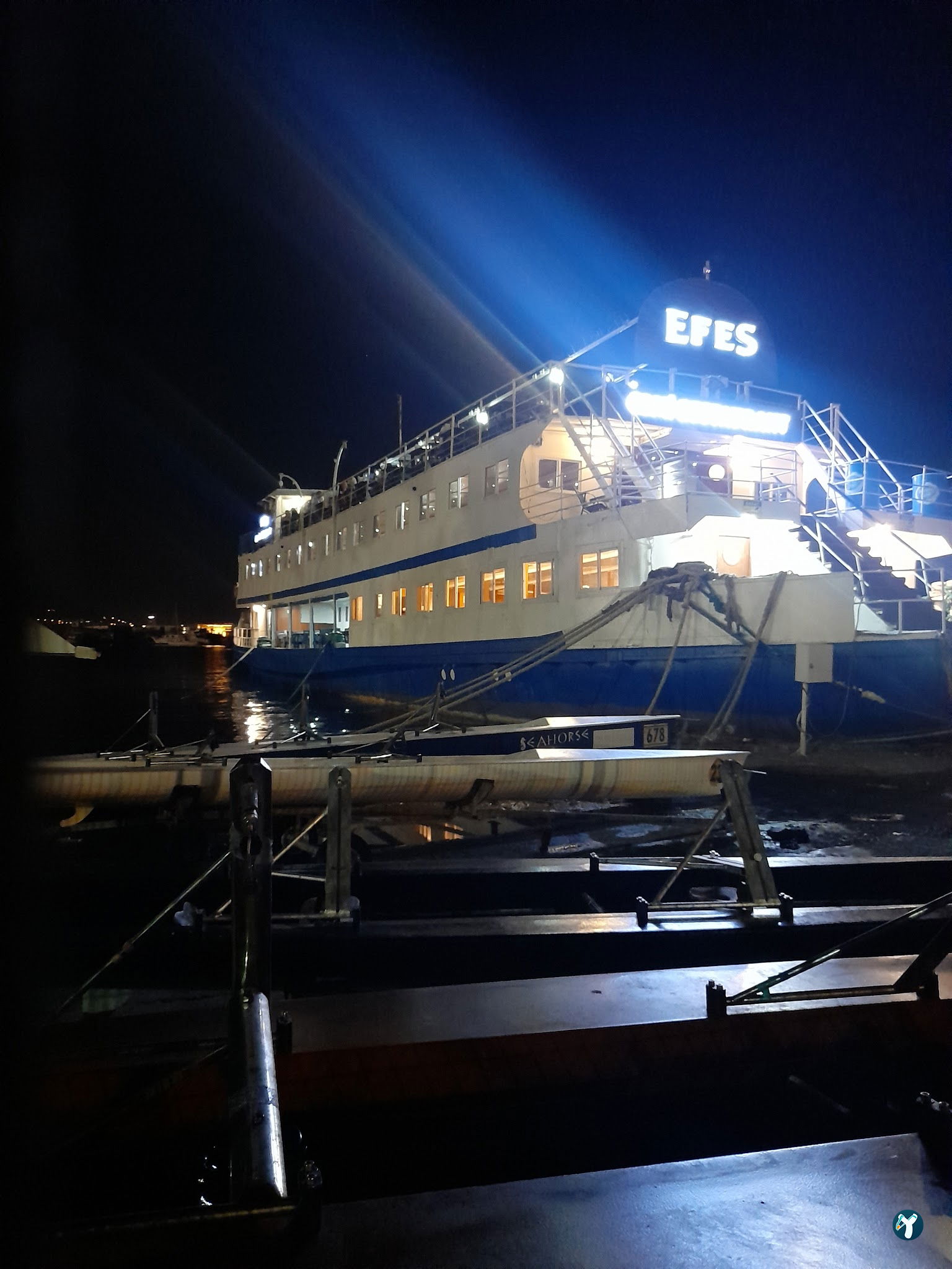 Efes Gemi Restaurant