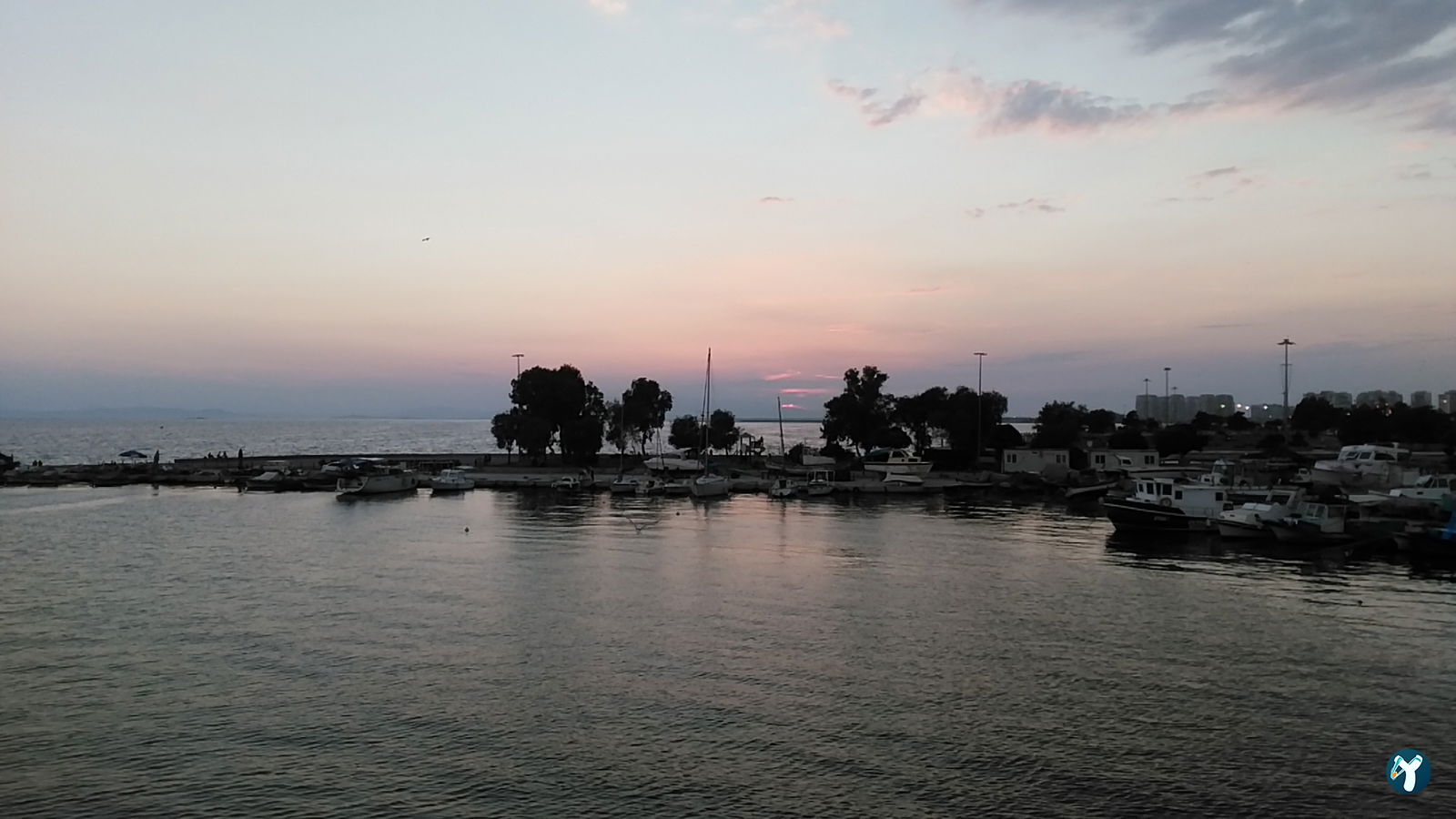 Efes Gemi Restaurant