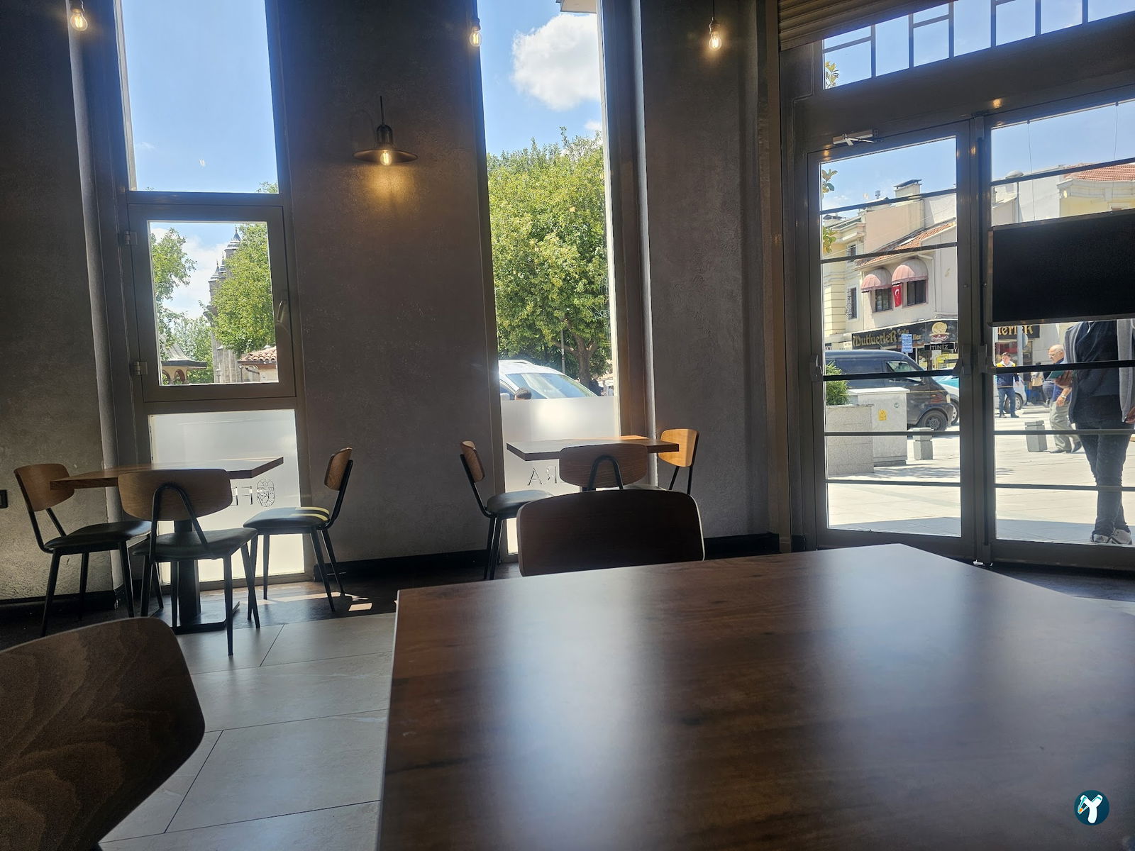 Fera Coffee Türbe Önü