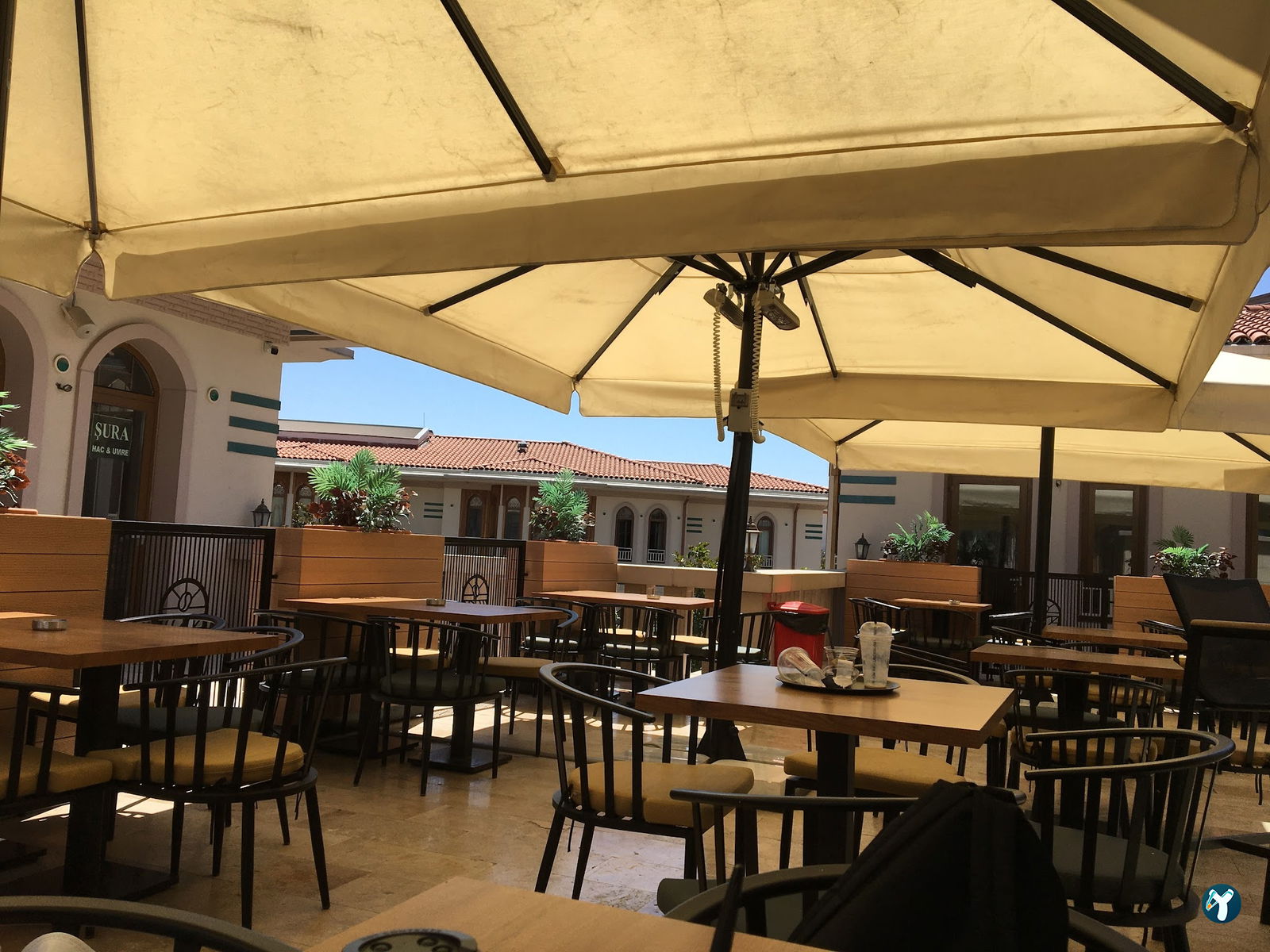 Fera Coffee Türbe Önü