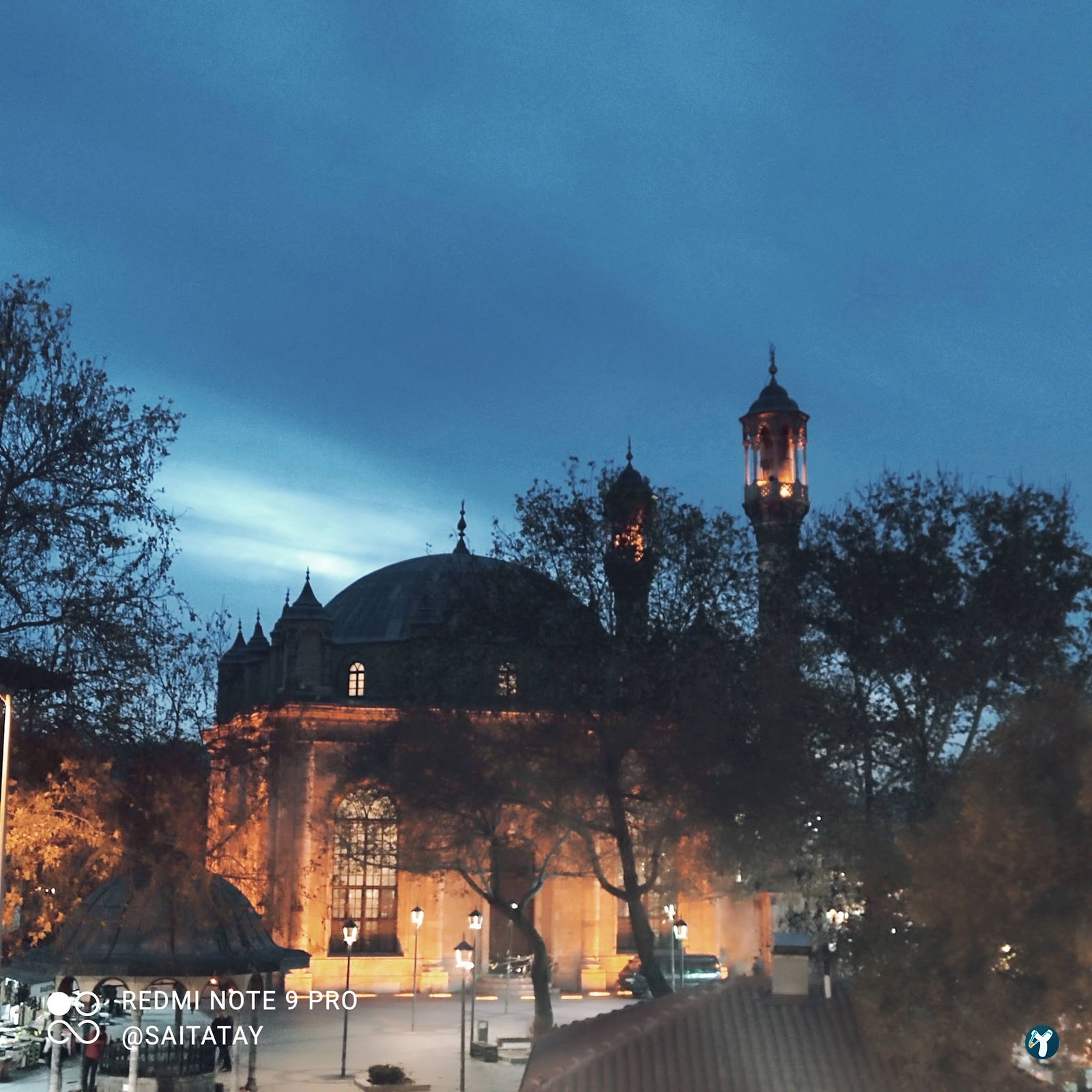 Fera Coffee Türbe Önü