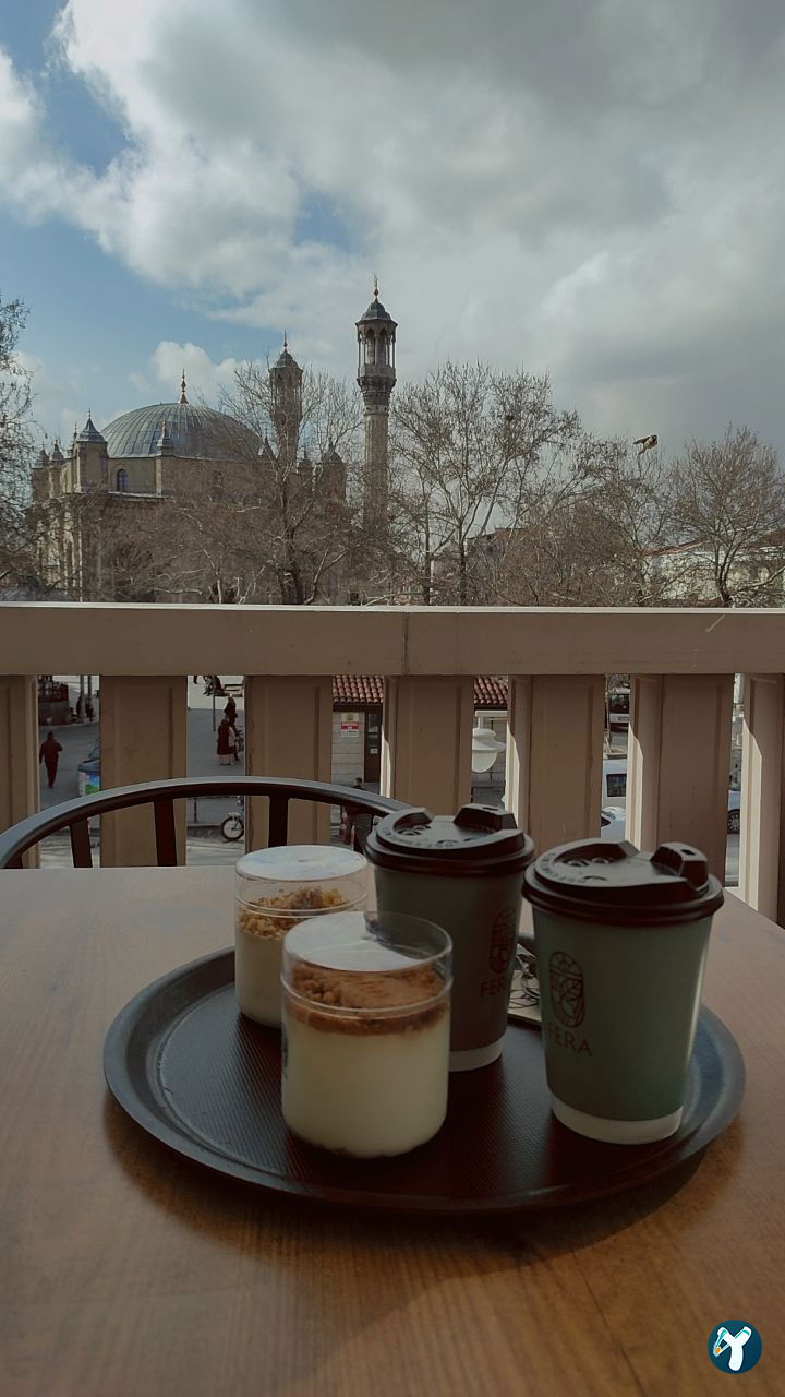 Fera Coffee Türbe Önü