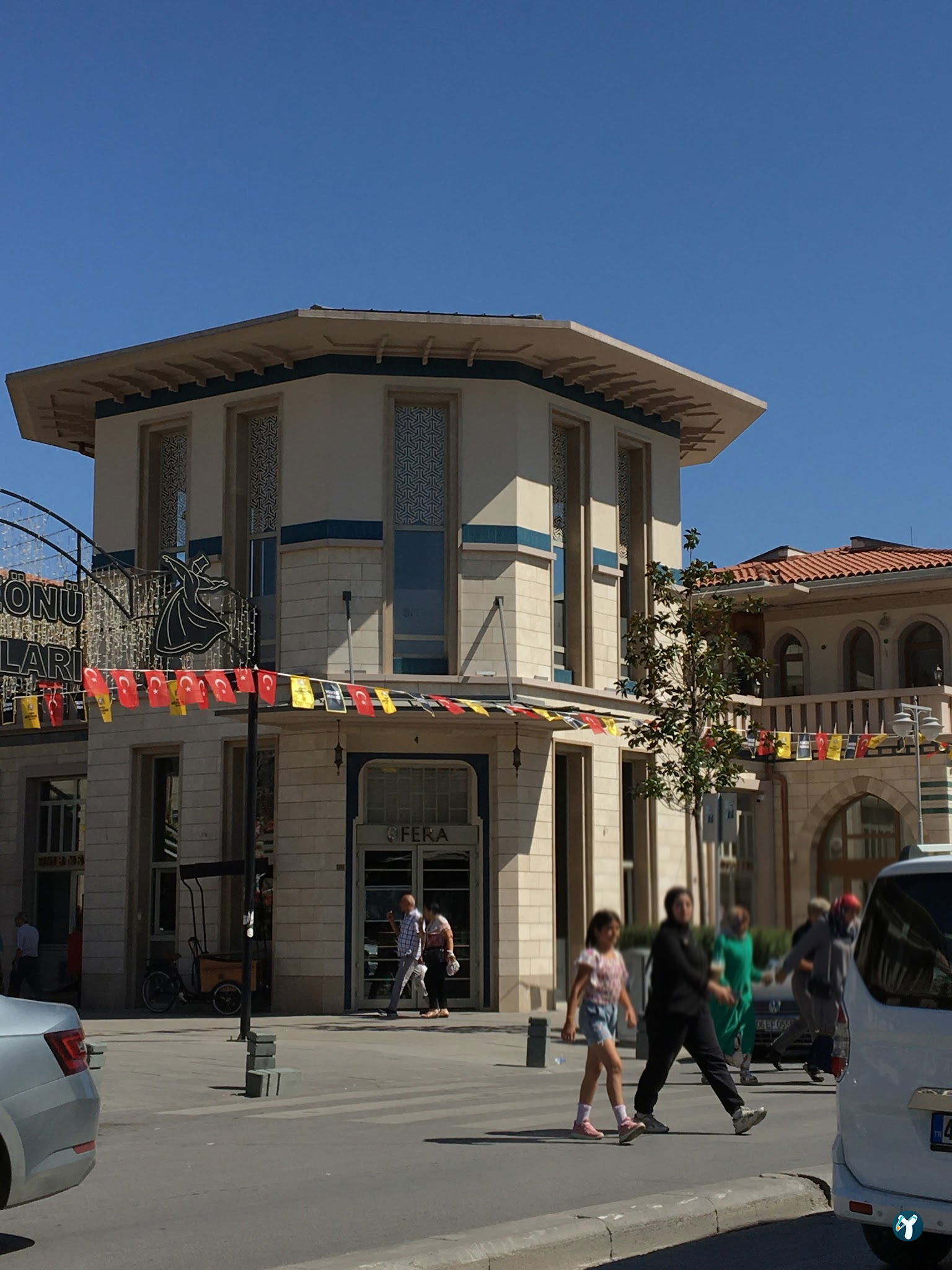 Fera Coffee Türbe Önü