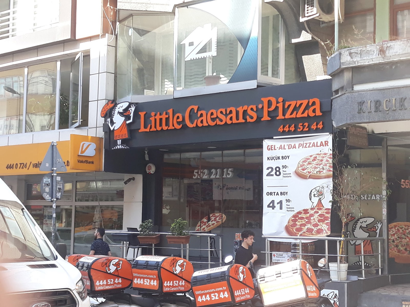 Little Caesars Şirinevler Şubesi