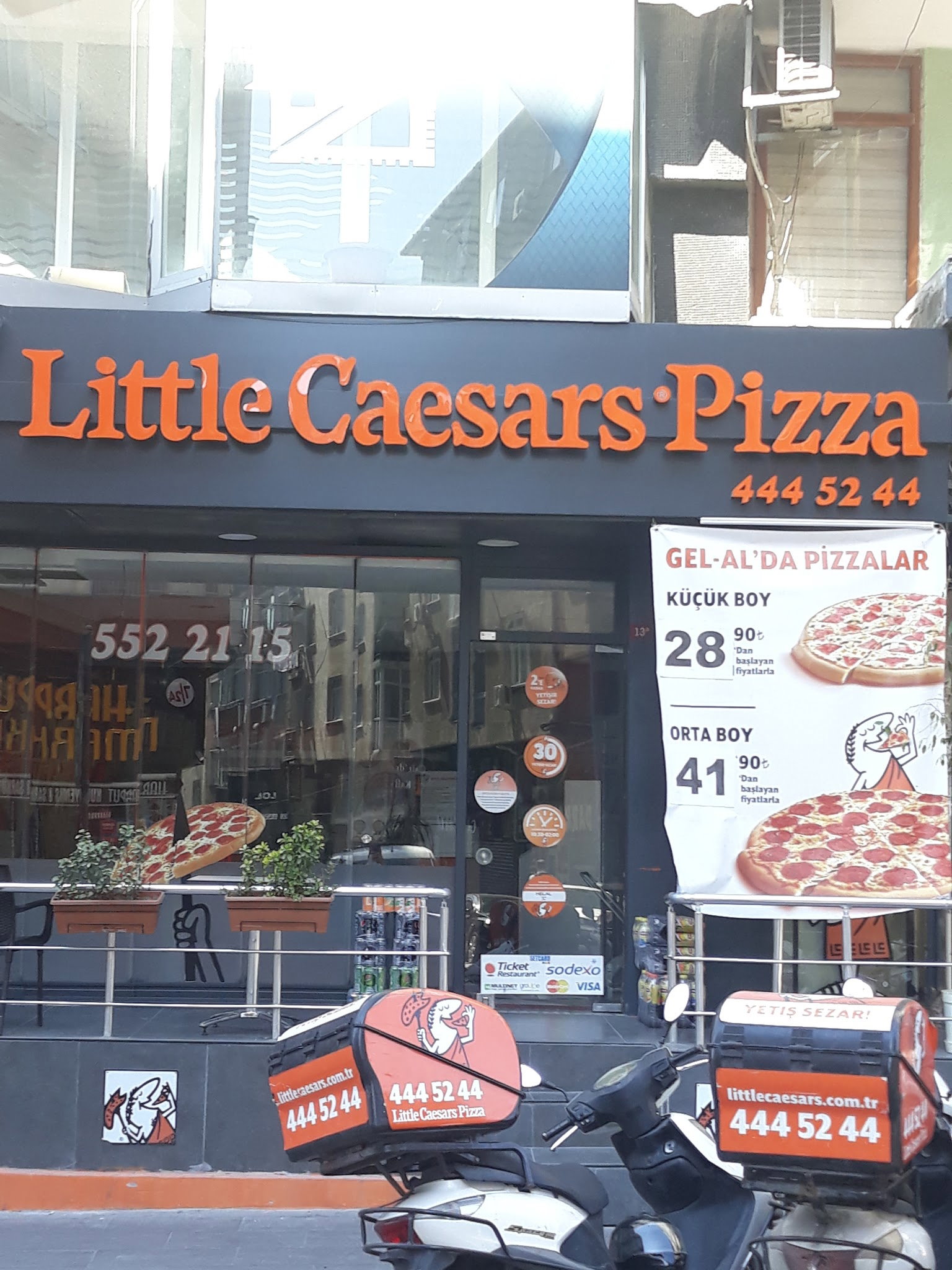 Little Caesars Şirinevler Şubesi