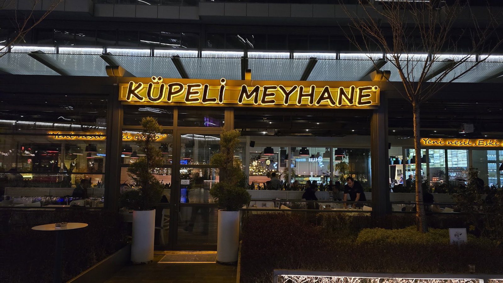 Küpeli Meyhane Maidan
