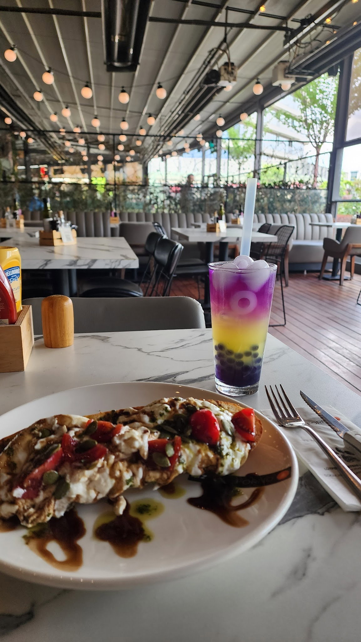 Küpeli Meyhane Maidan