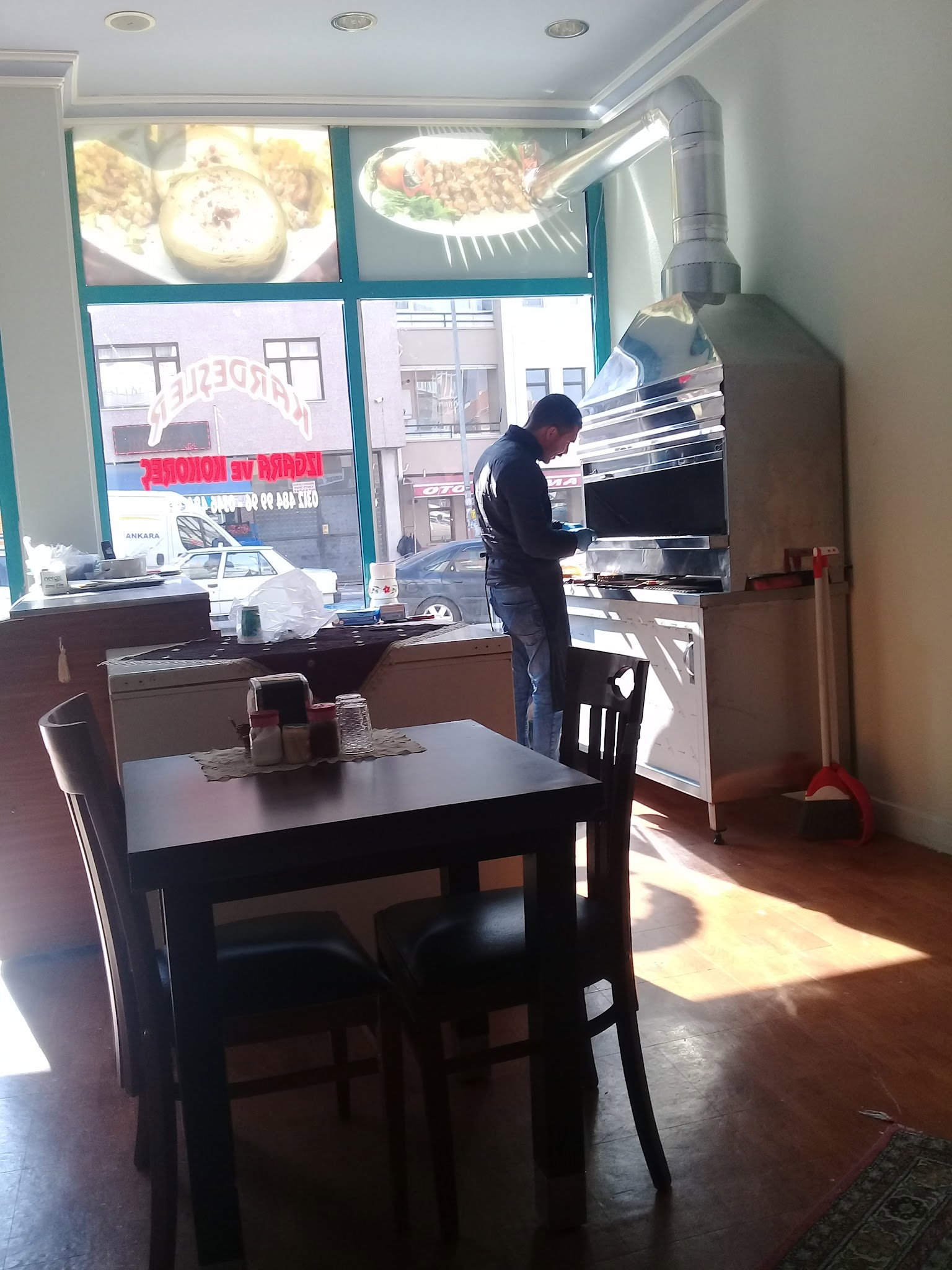 Kardesler Kokoreç Köfte