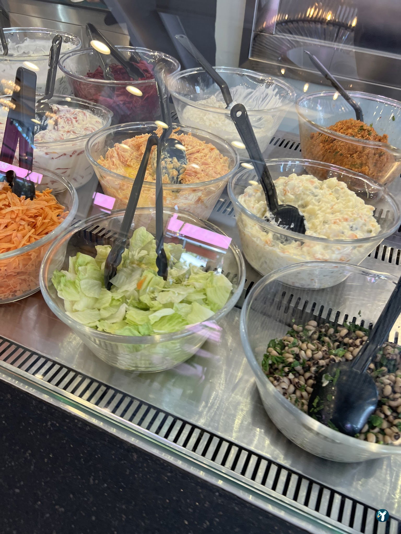 Qooq'S Cafe & Restaurant