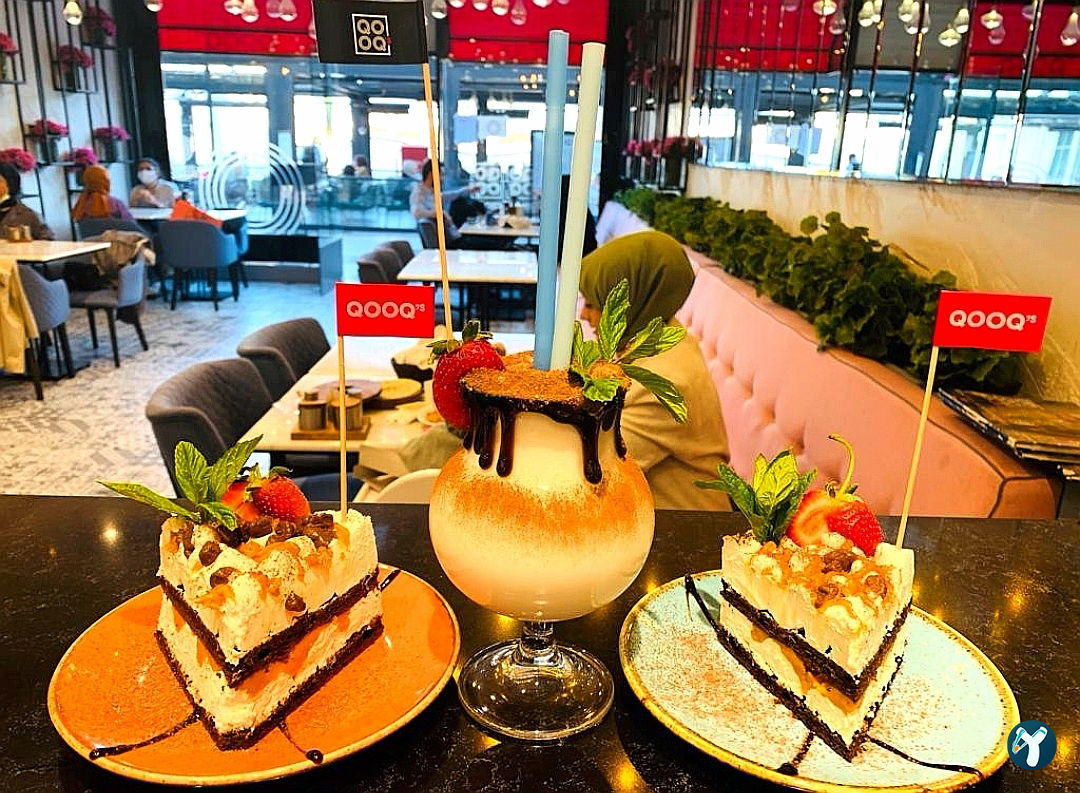 Qooq'S Cafe & Restaurant
