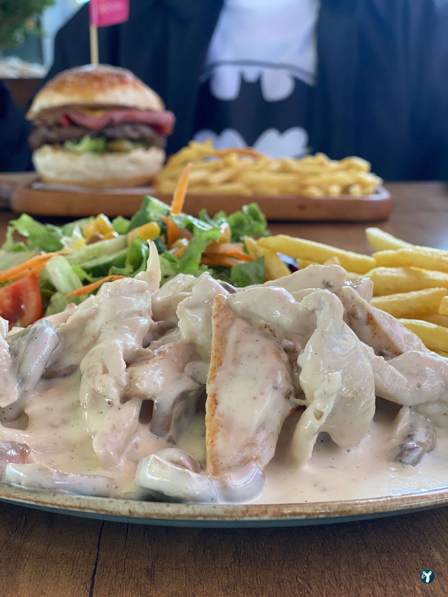 Qooq'S Cafe & Restaurant