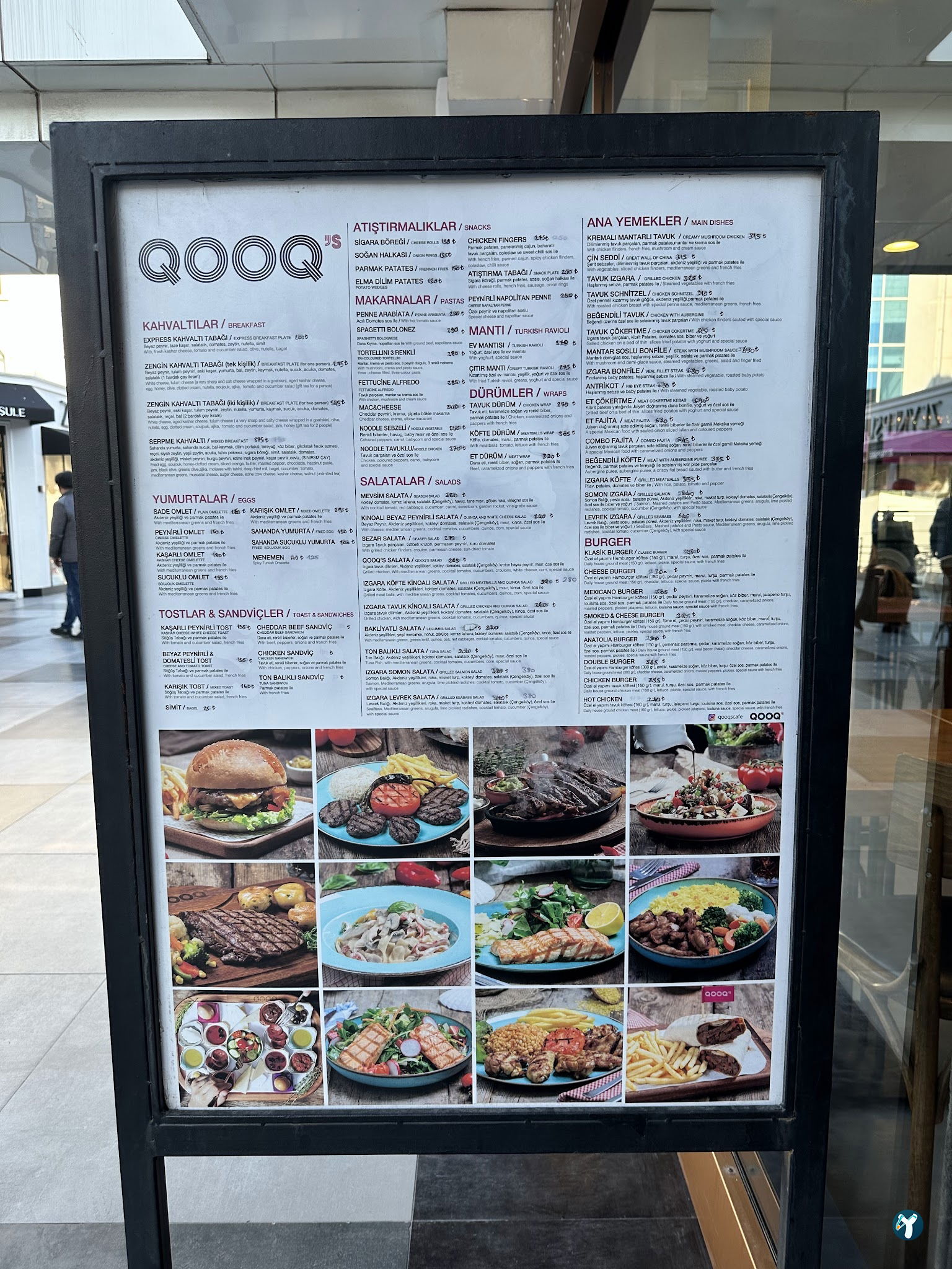 Qooq'S Cafe & Restaurant