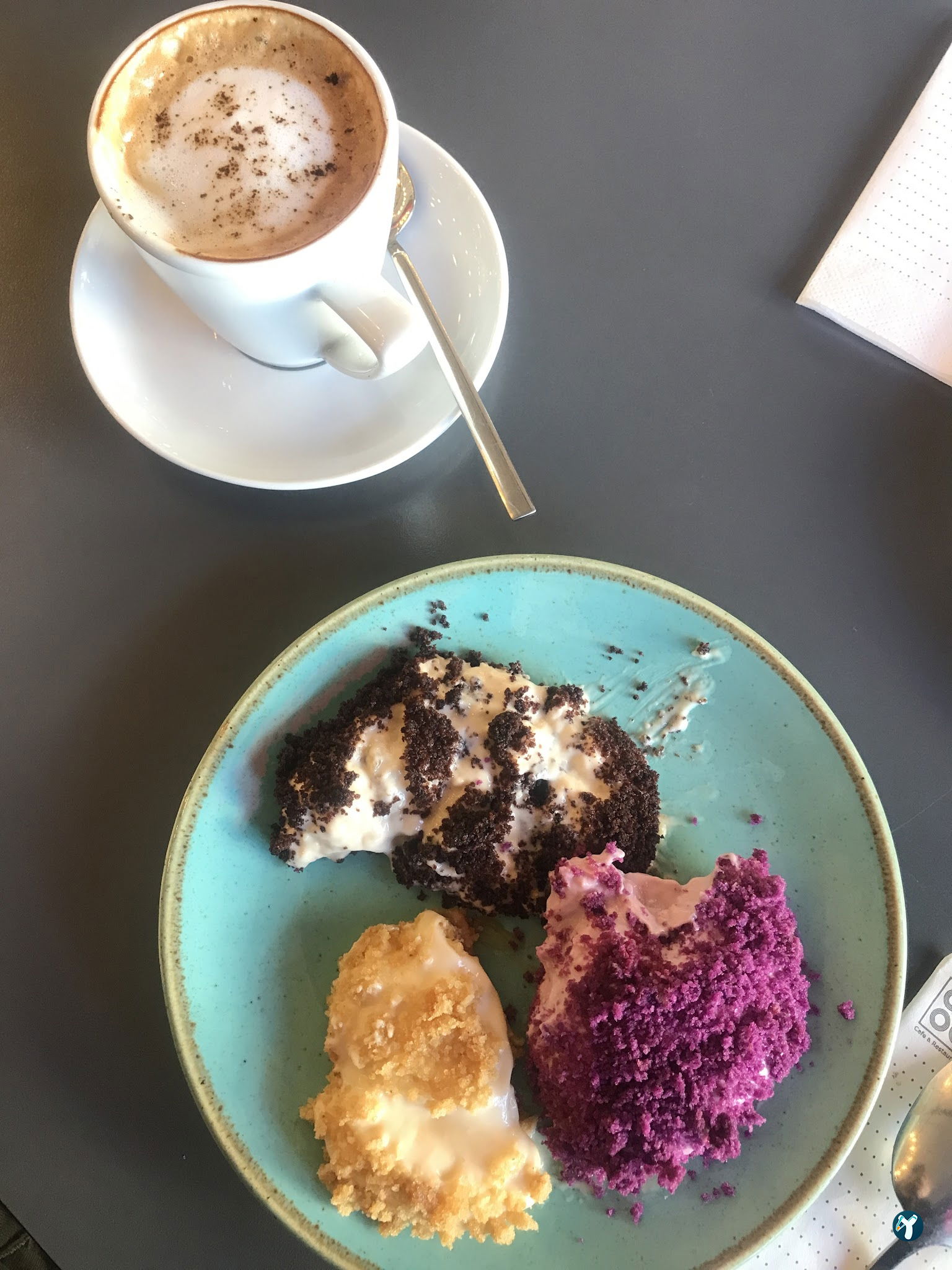 Qooq'S Cafe & Restaurant