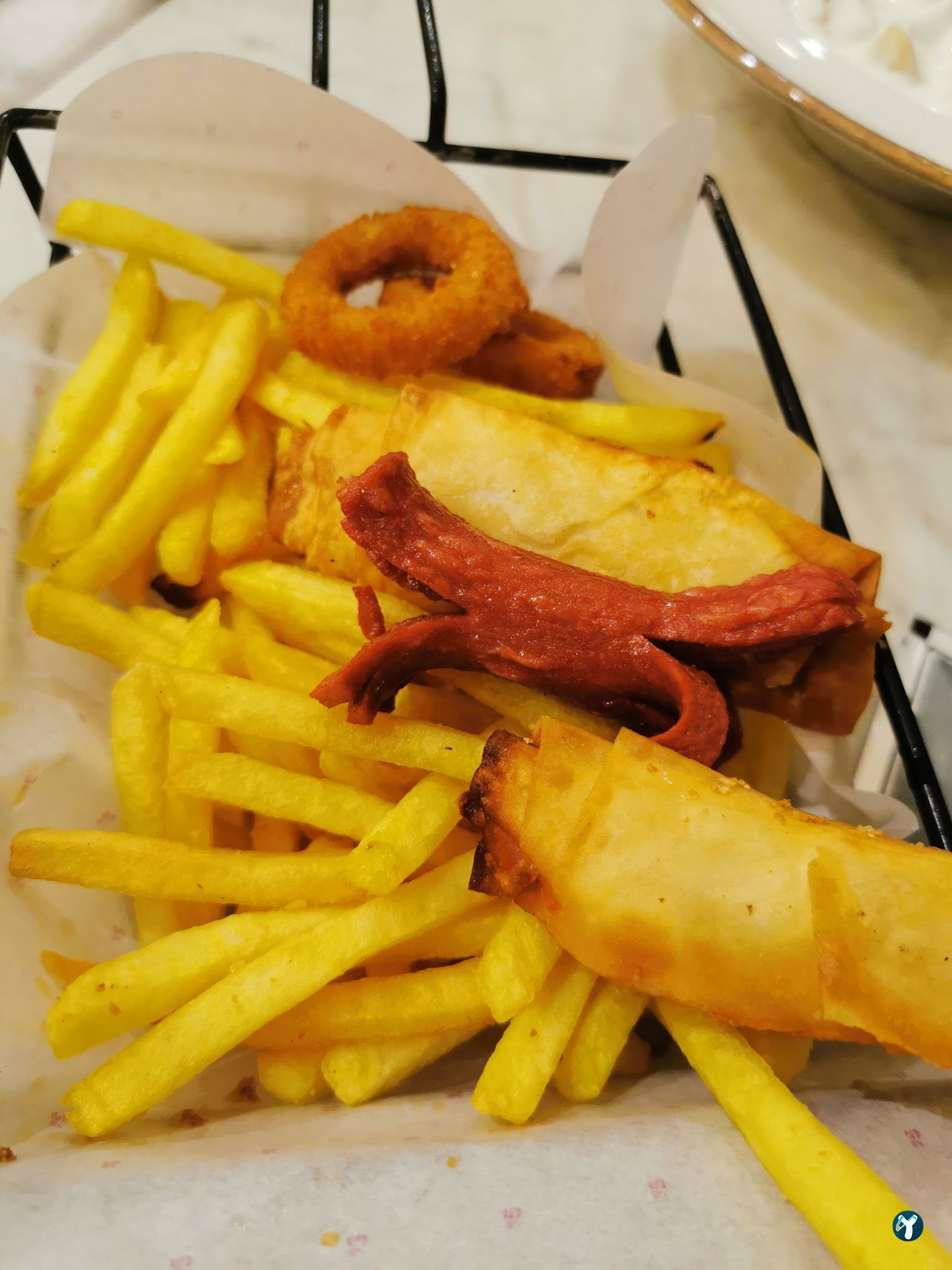 Qooq'S Cafe & Restaurant