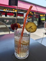 Qooq'S Cafe & Restaurant