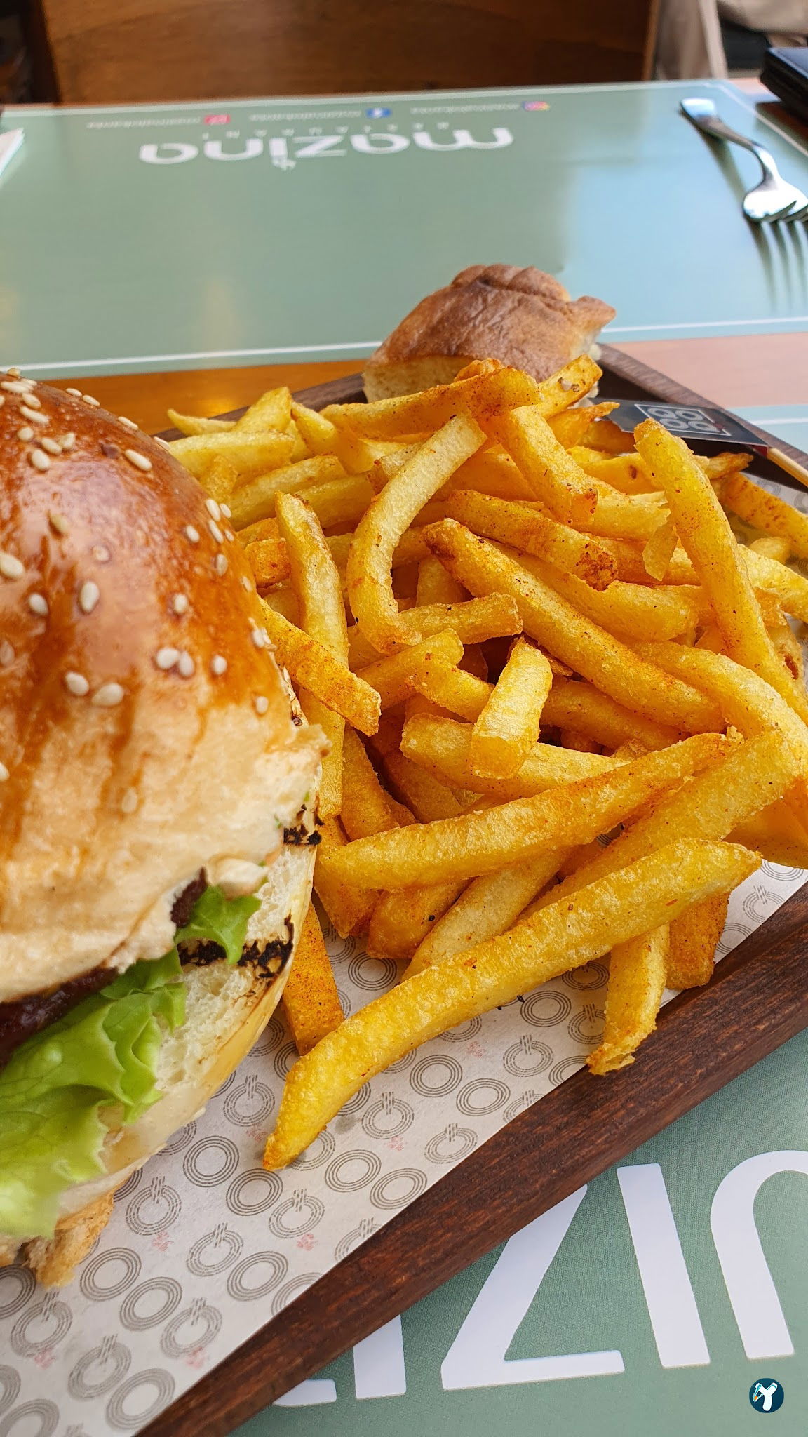 Qooq'S Cafe & Restaurant