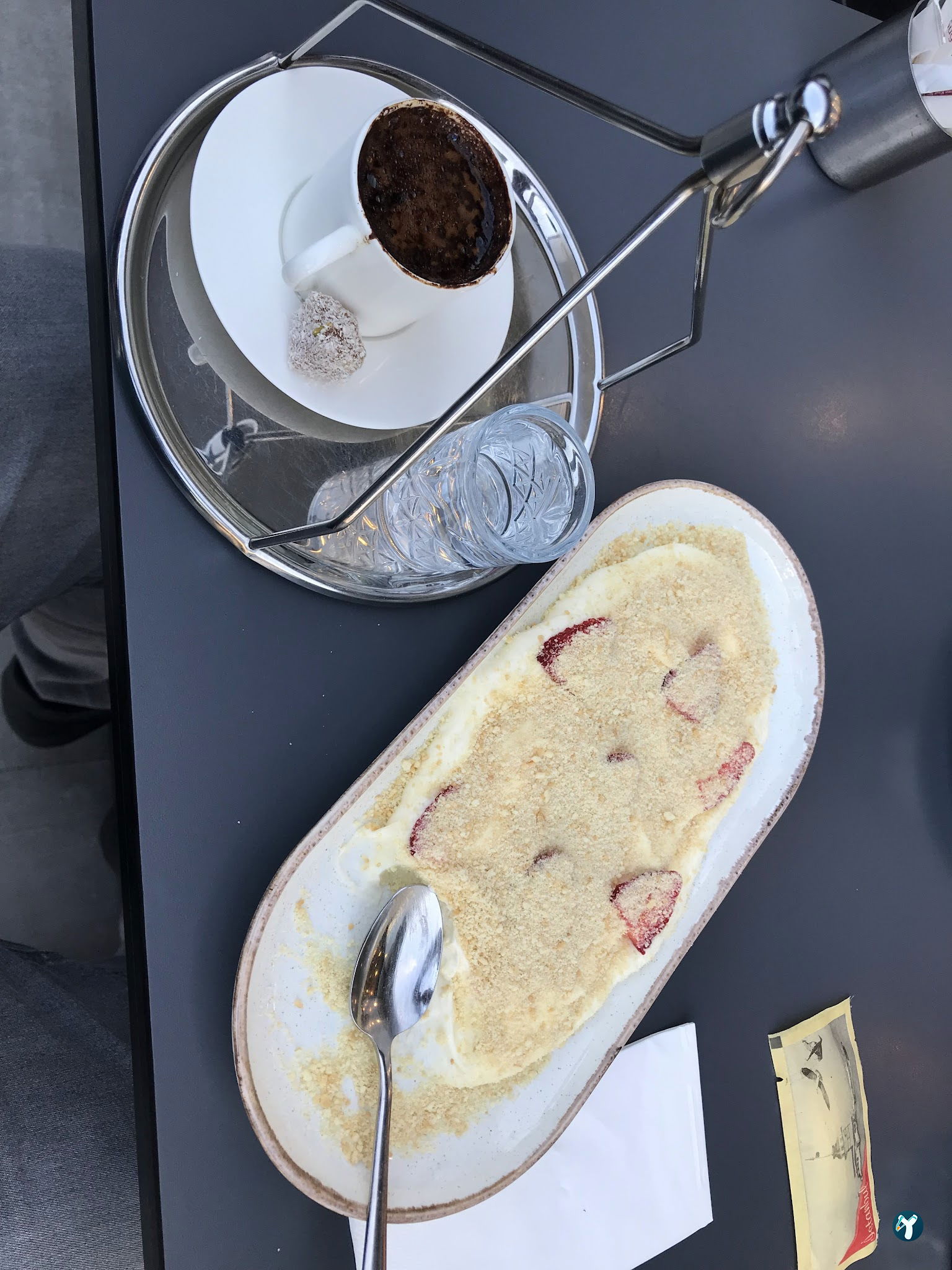 Qooq'S Cafe & Restaurant