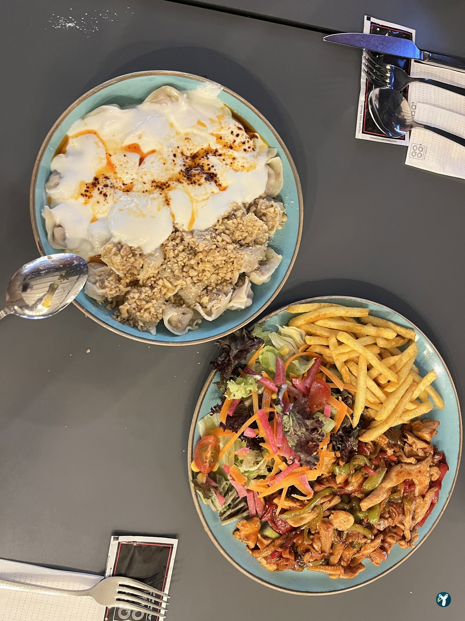 Qooq'S Cafe & Restaurant