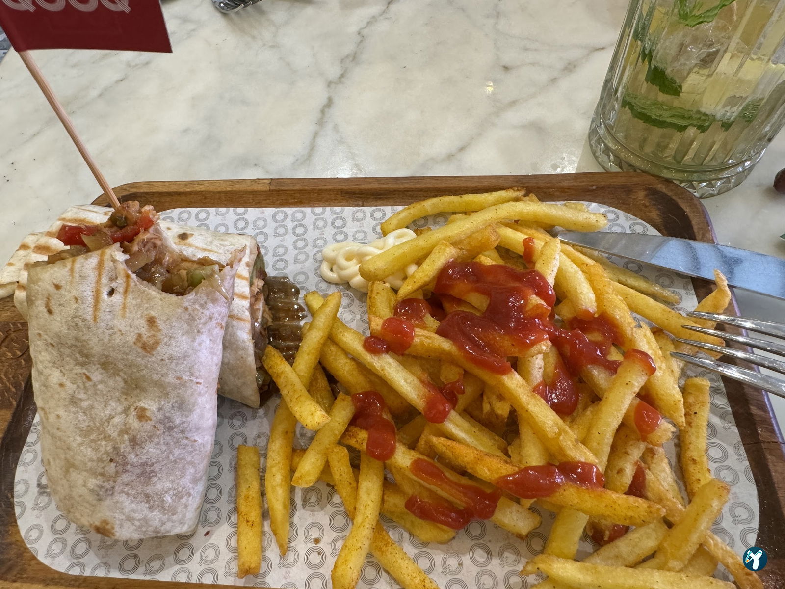 Qooq'S Cafe & Restaurant