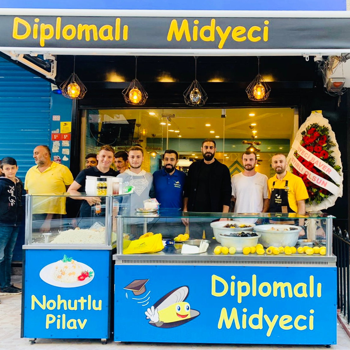 Diplomalı Midyeci