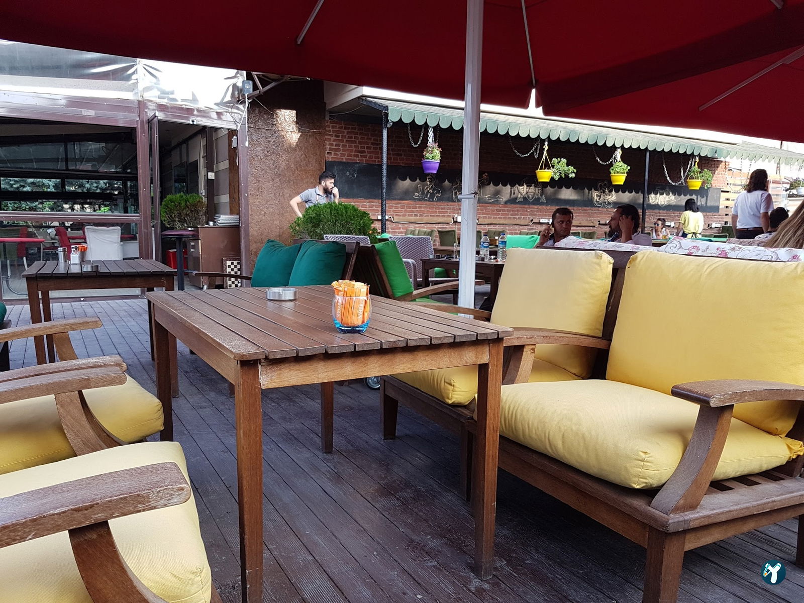 Narquilla Cafe