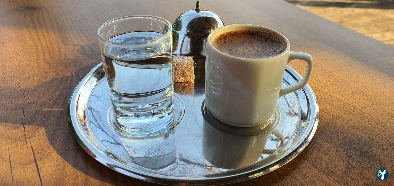 Cafe Flores