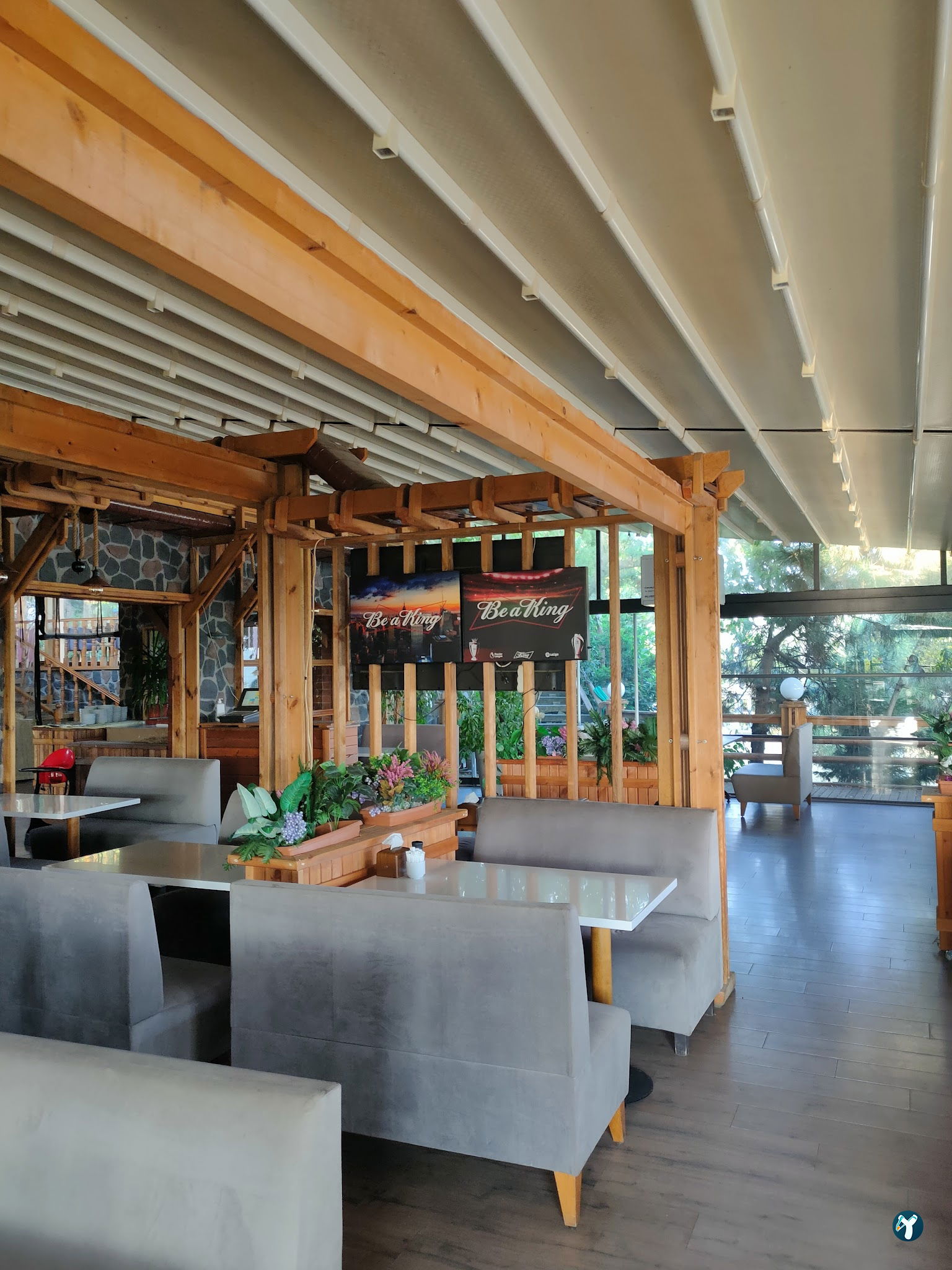Cafe Flores