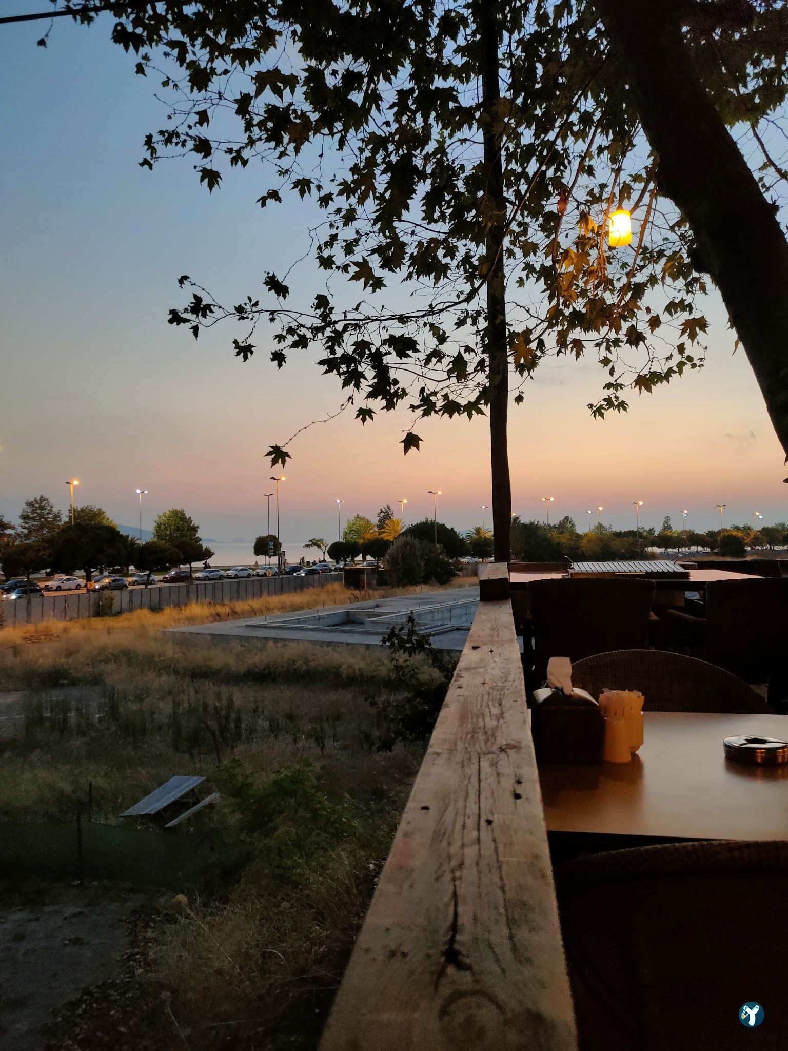 Cafe Flores