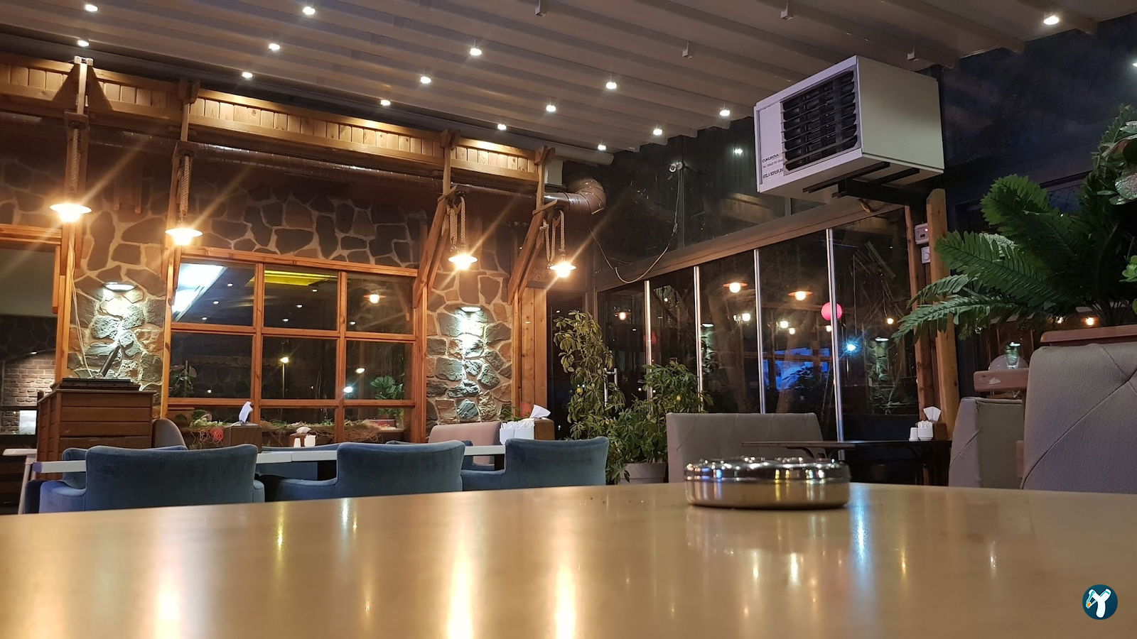 Cafe Flores