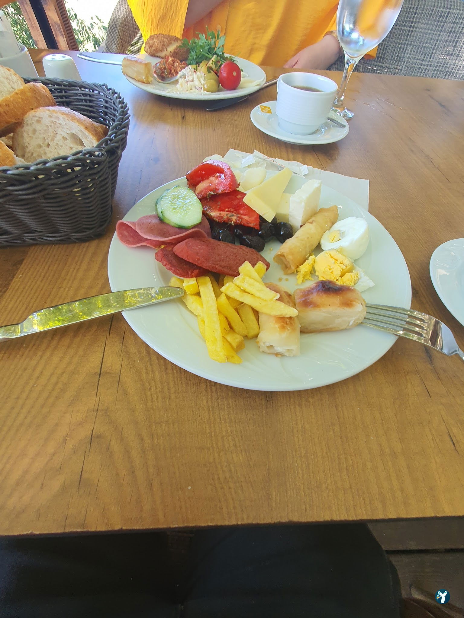 Cafe Flores