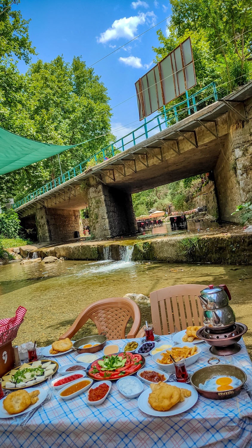 Misi Karşıyaka Kahvaltı Restaurant