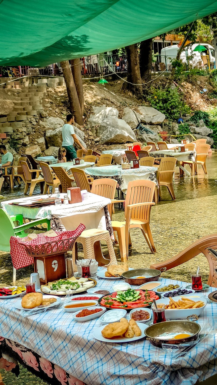 Misi Karşıyaka Kahvaltı Restaurant
