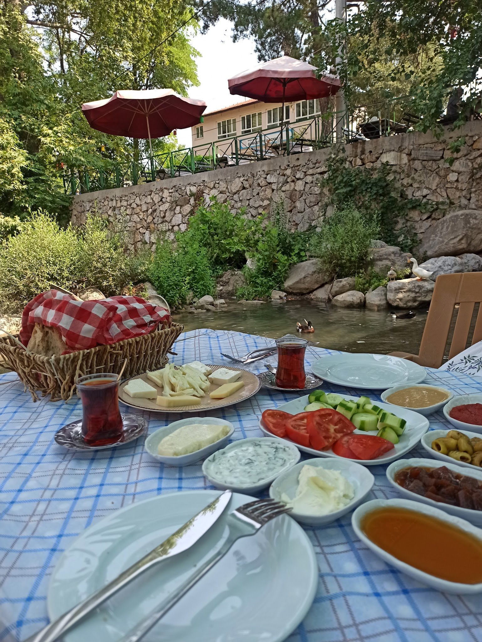 Misi Karşıyaka Kahvaltı Restaurant