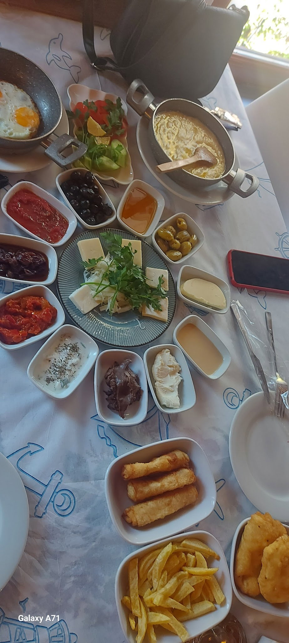 Misi Karşıyaka Kahvaltı Restaurant