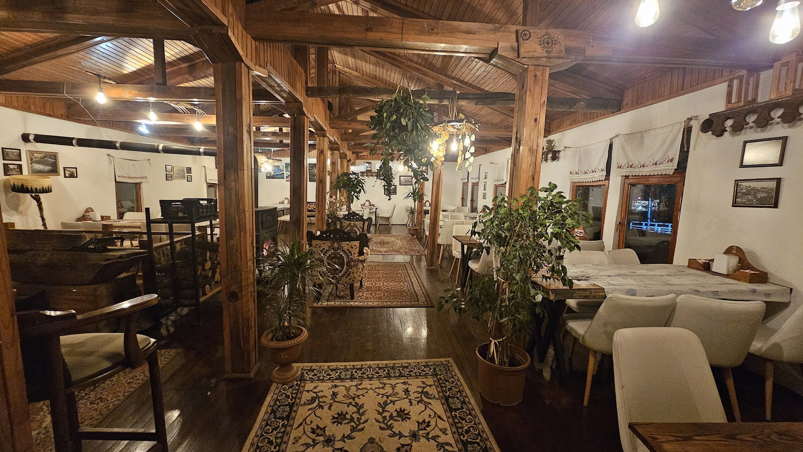 Misi Karşıyaka Kahvaltı Restaurant