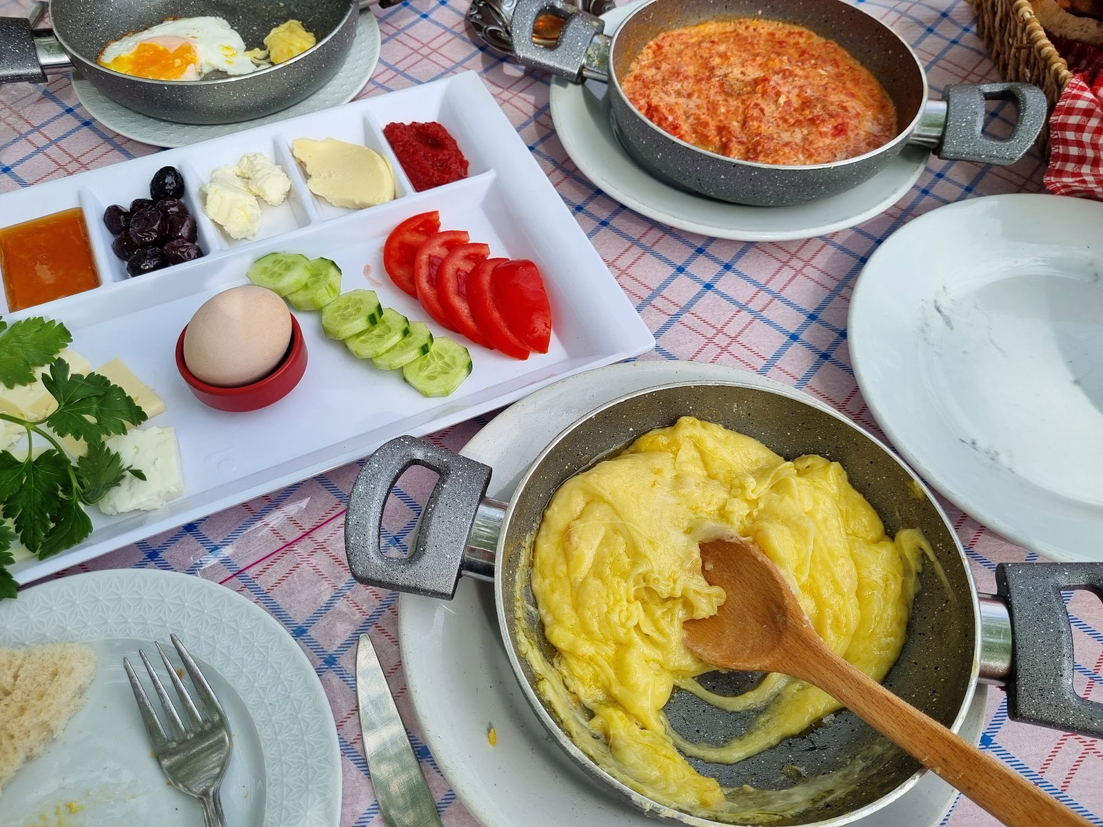 Misi Karşıyaka Kahvaltı Restaurant