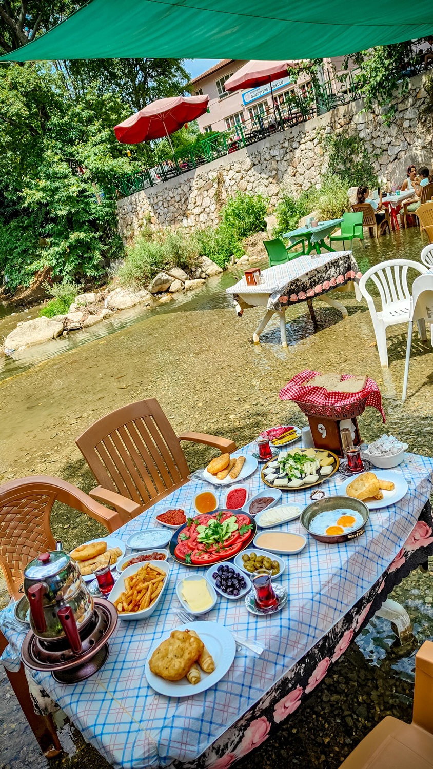 Misi Karşıyaka Kahvaltı Restaurant