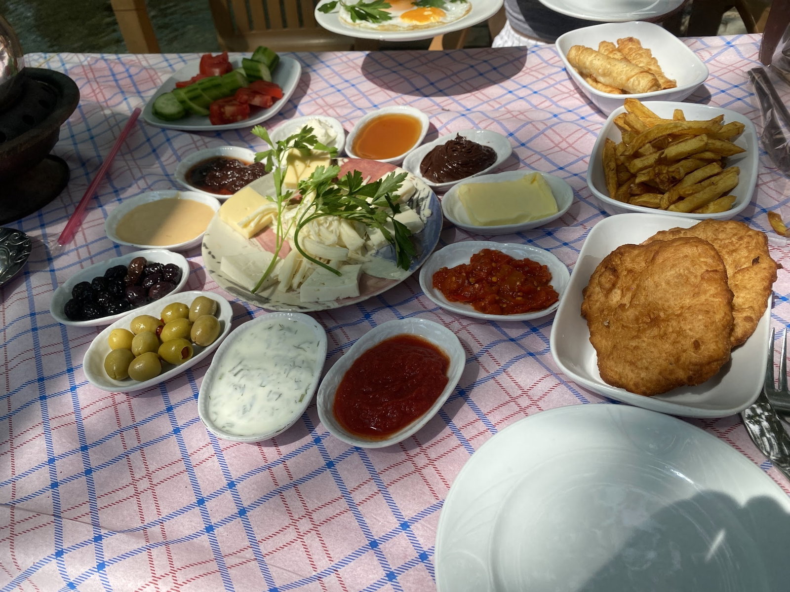 Misi Karşıyaka Kahvaltı Restaurant