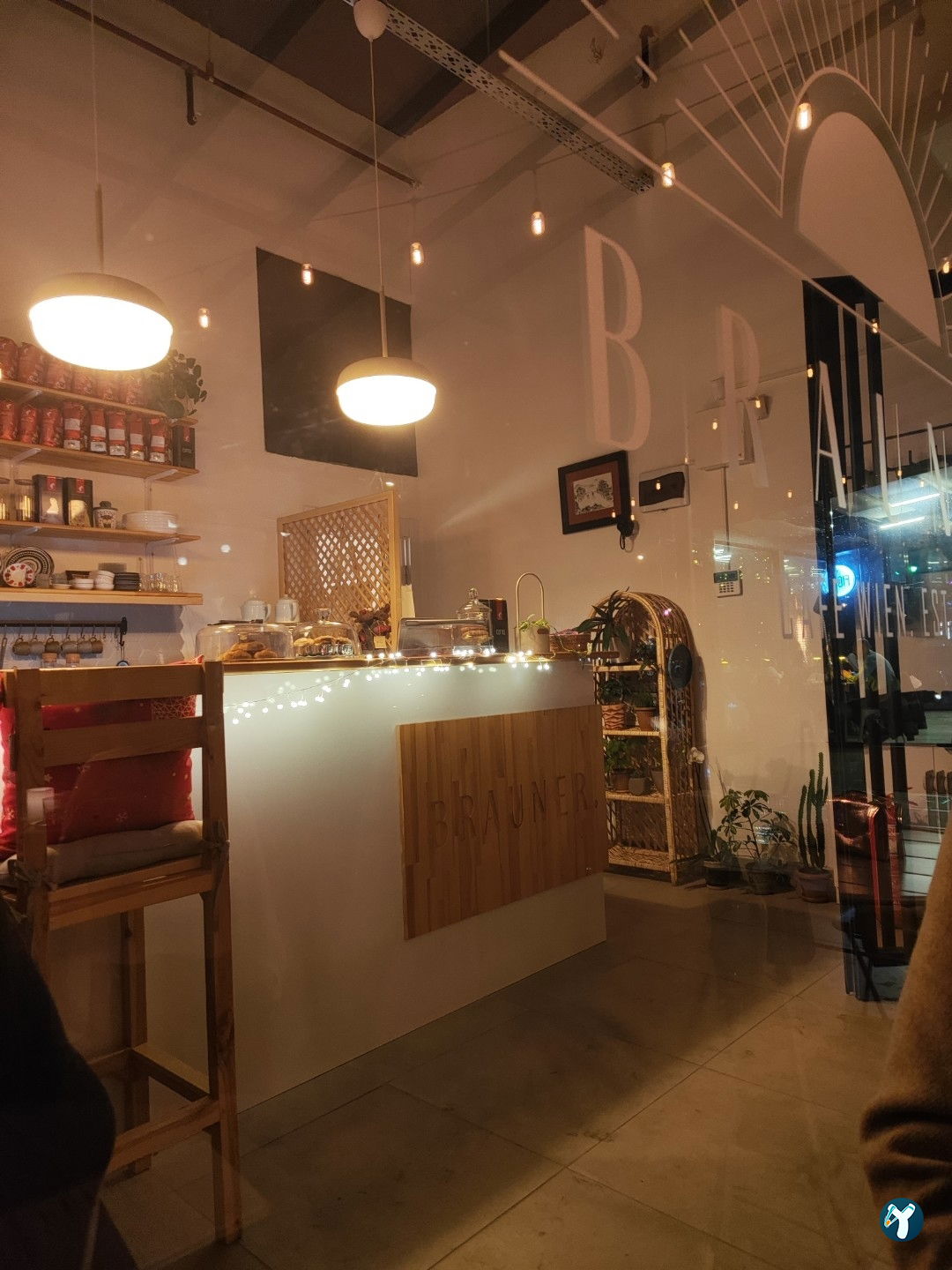 Brauner Cafe