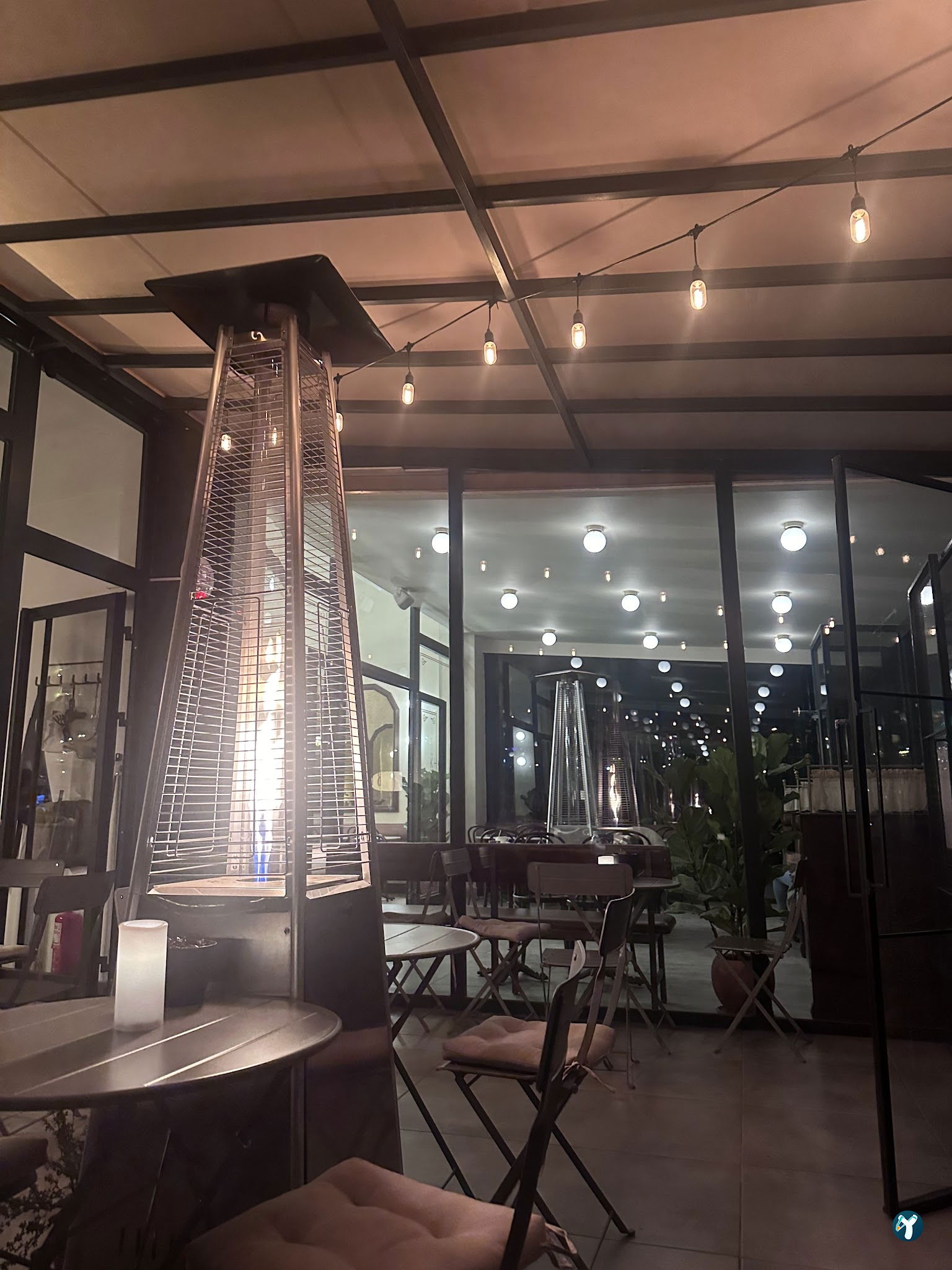 Brauner Cafe