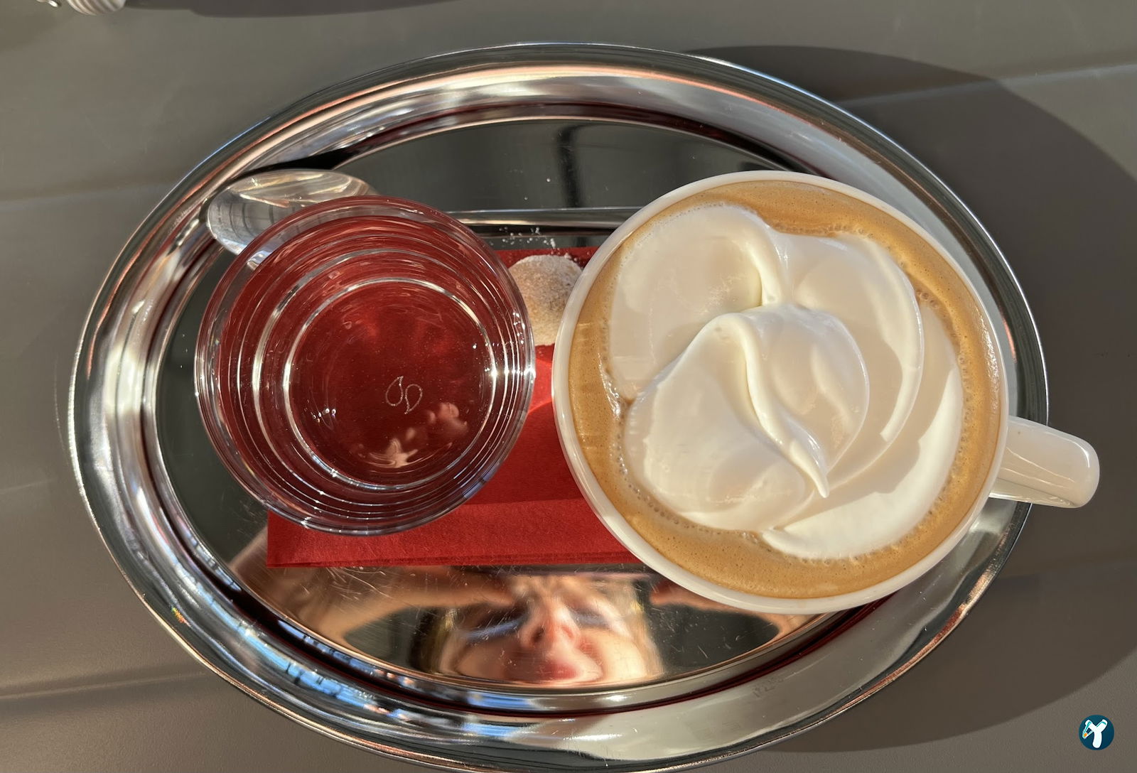 Brauner Cafe