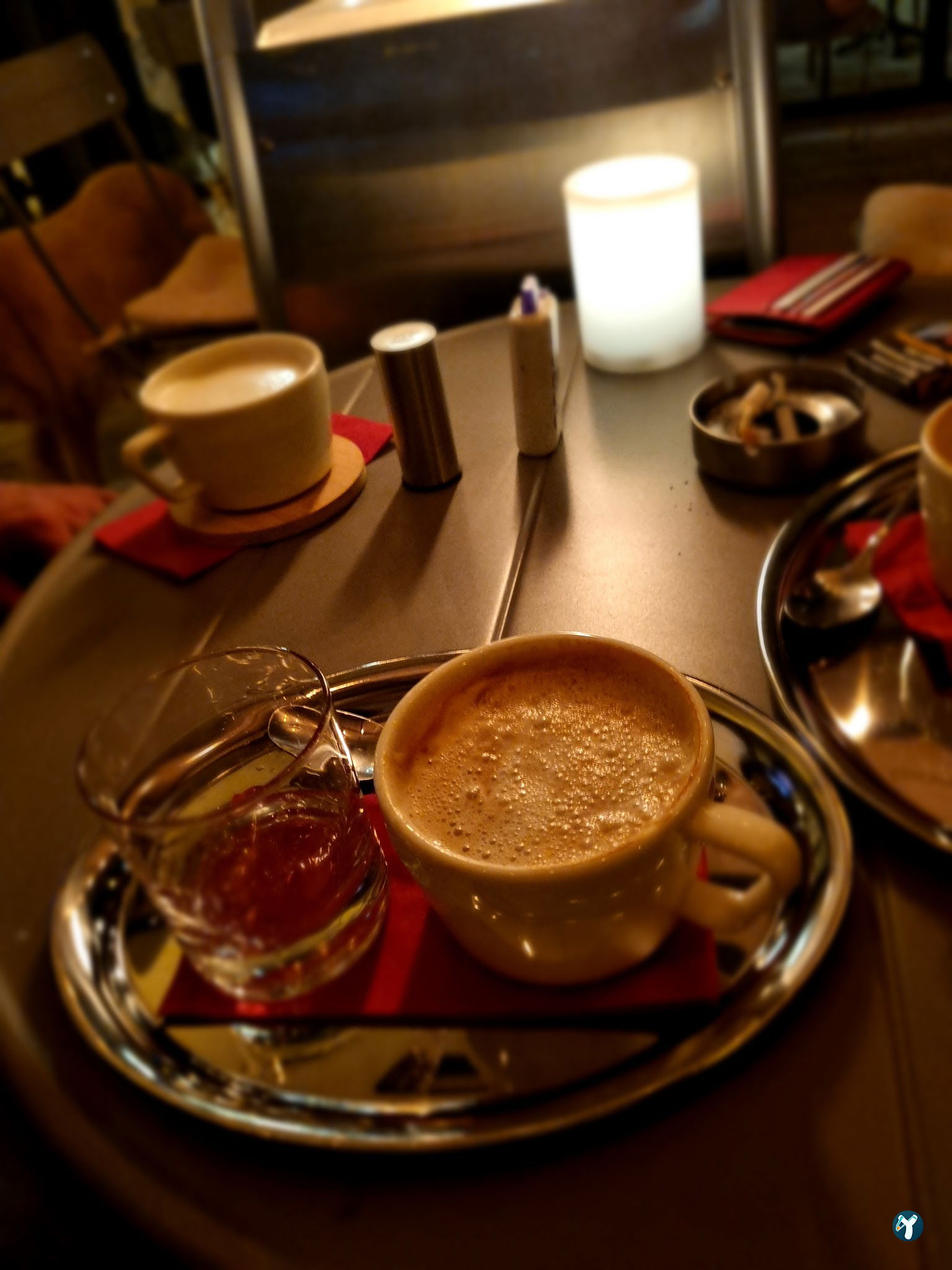 Brauner Cafe
