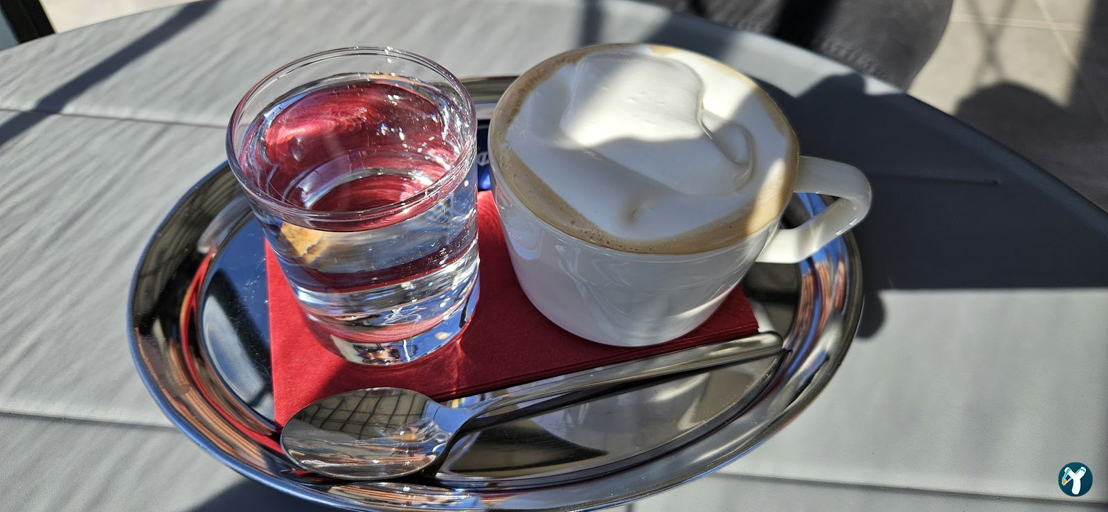 Brauner Cafe